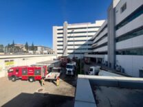 İzmir İtfaiyesi Torbalı’daki hastane yangınına müdahale etti