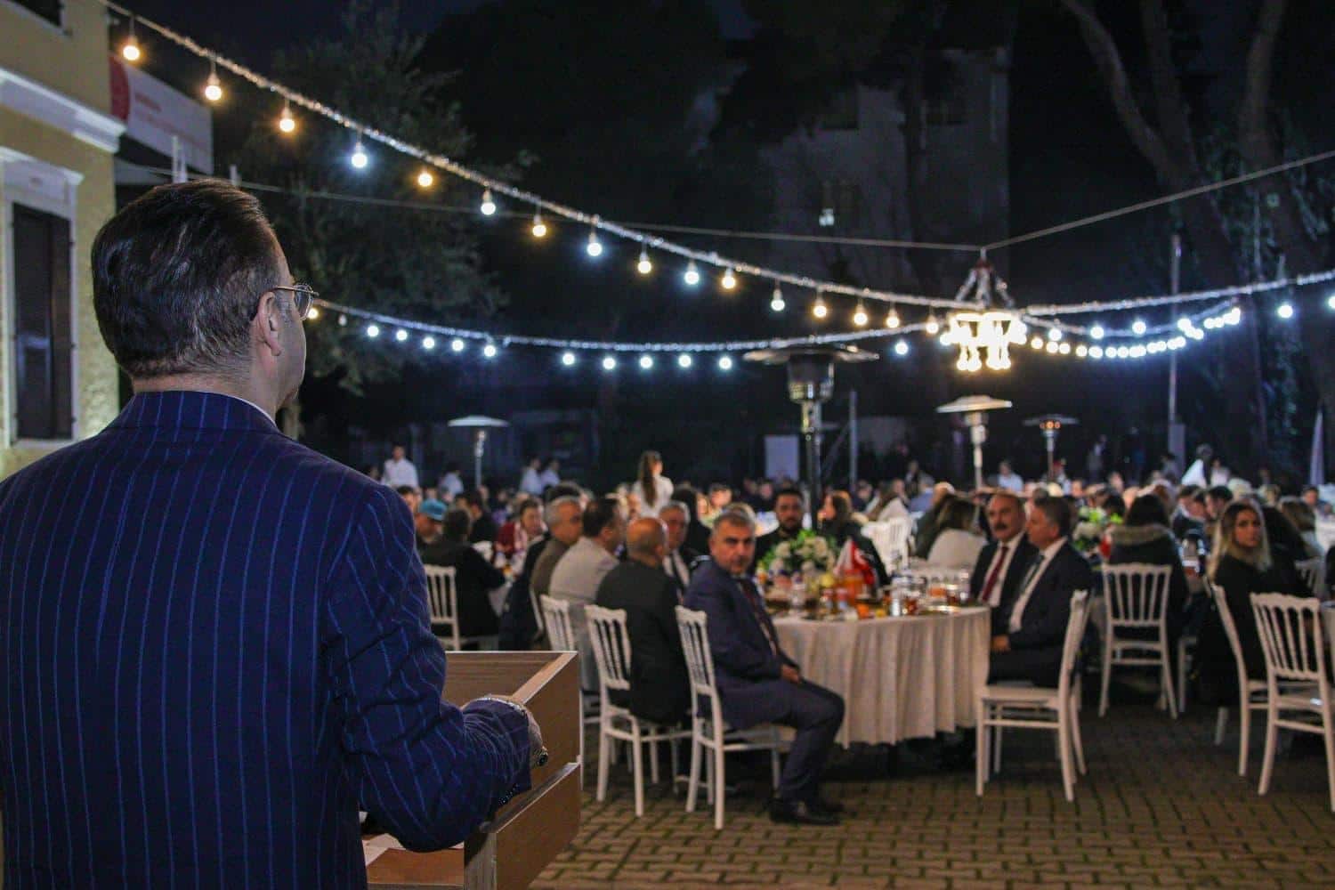 Bornova’da Maarif’in Kalbinde Ramazan Temalı İftar Programı Birlikte Gerçekleştirildi