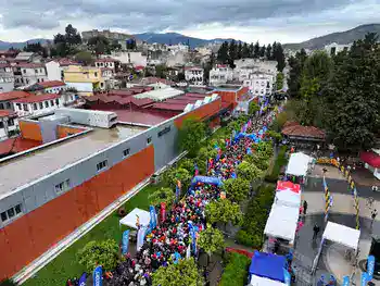 Efes Ultra Maratonu 2026: Selçuk’ta Binlerce Koşucu Zorlu Hava Şartlarında Yarıştı