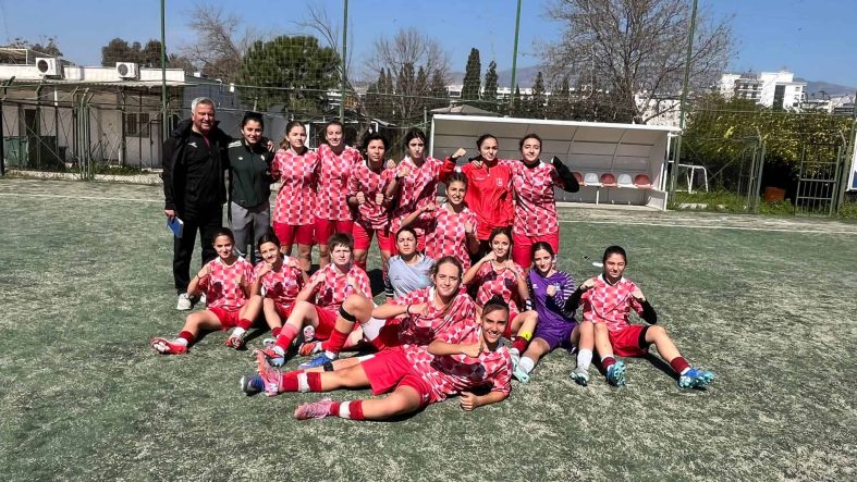 Konak’ın Kadın Futbol Takımı Başarılı Performansıyla Grup Zirvesinde