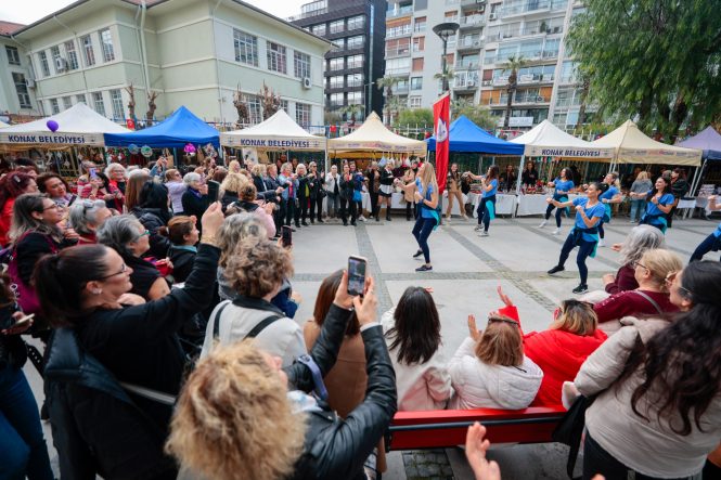 Konak’ta Kadınların Emeği ve Dayanışması Etkinliklerle Kutlandı