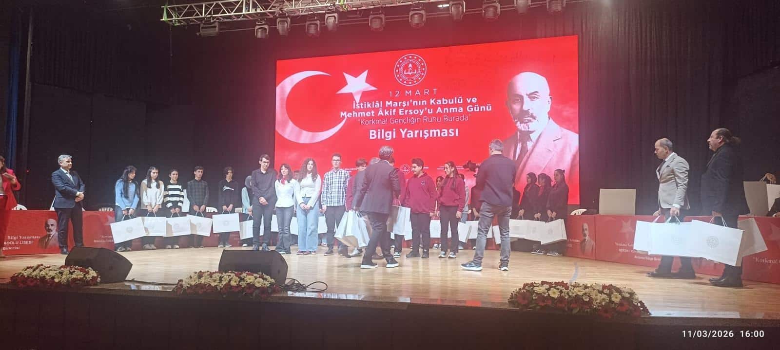 İzmirli Öğrenciler, "Korkma! Gençliğin Ruhu Burada" Bilgi Yarışmasında Türkiye Birincisi Oldu