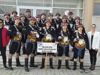 Selçuk Efes Sanat Halk Oyunları Ekibi İzmir İl Yarışması’nda Üçüncülük Elde Etti