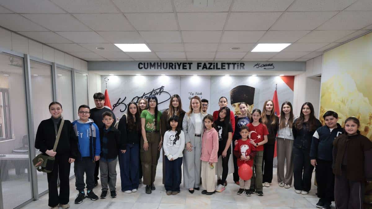 Konak Belediyesi’nde Çocuk Meclisi’nden 23 Nisan’da Anlamlı Buluşma