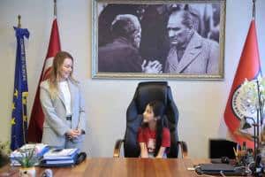 Konak’ta 23 Nisan’da Çocuklar Belediye Başkanlığı Deneyimi Yaşadı