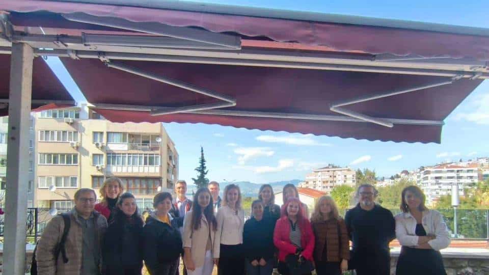 İzmir Öğretmen Akademileri’nde Edebiyat, Kültür, Felsefe ve Müzik Alanlarında Haftalık Etkinlikler Düzenlendi