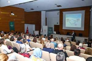 İzmir’de Sağlıklı Yaşam Ligi Kapsamında Rehber Öğretmenlere Bağımlılıkla Mücadele Eğitimi Verildi