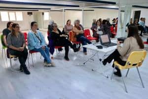 Konak Belediyesi'nde Ailelere Yönelik Bağımlılıkla Mücadele Eğitimleri Sürdürülüyor